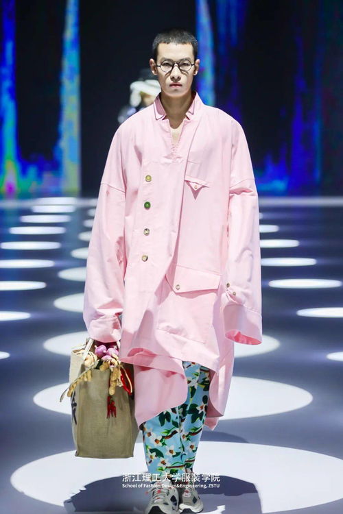 畢業(yè)設(shè)計丨浙江理工大學服裝學院2021屆畢業(yè)設(shè)計作品發(fā)布會開幕式暨服裝與服飾設(shè)計專業(yè)畢業(yè)作品展演舉行