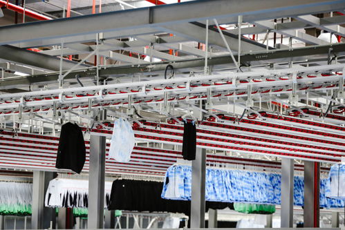 數(shù)字中國進(jìn)行時 把一雙鞋當(dāng)成一個科技產(chǎn)品去做 從鞋服創(chuàng)新感知中國智造